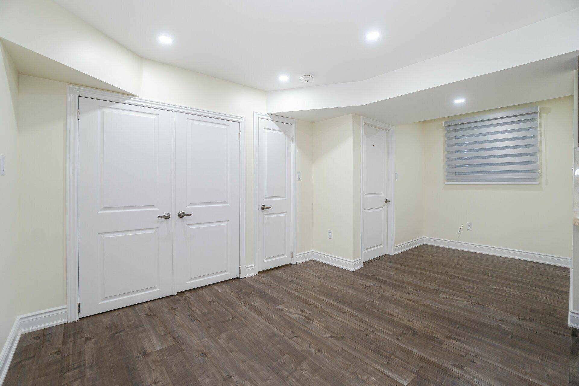 Brampton, ON L6Y 2A5,20 Hubbell RD #Bsmt