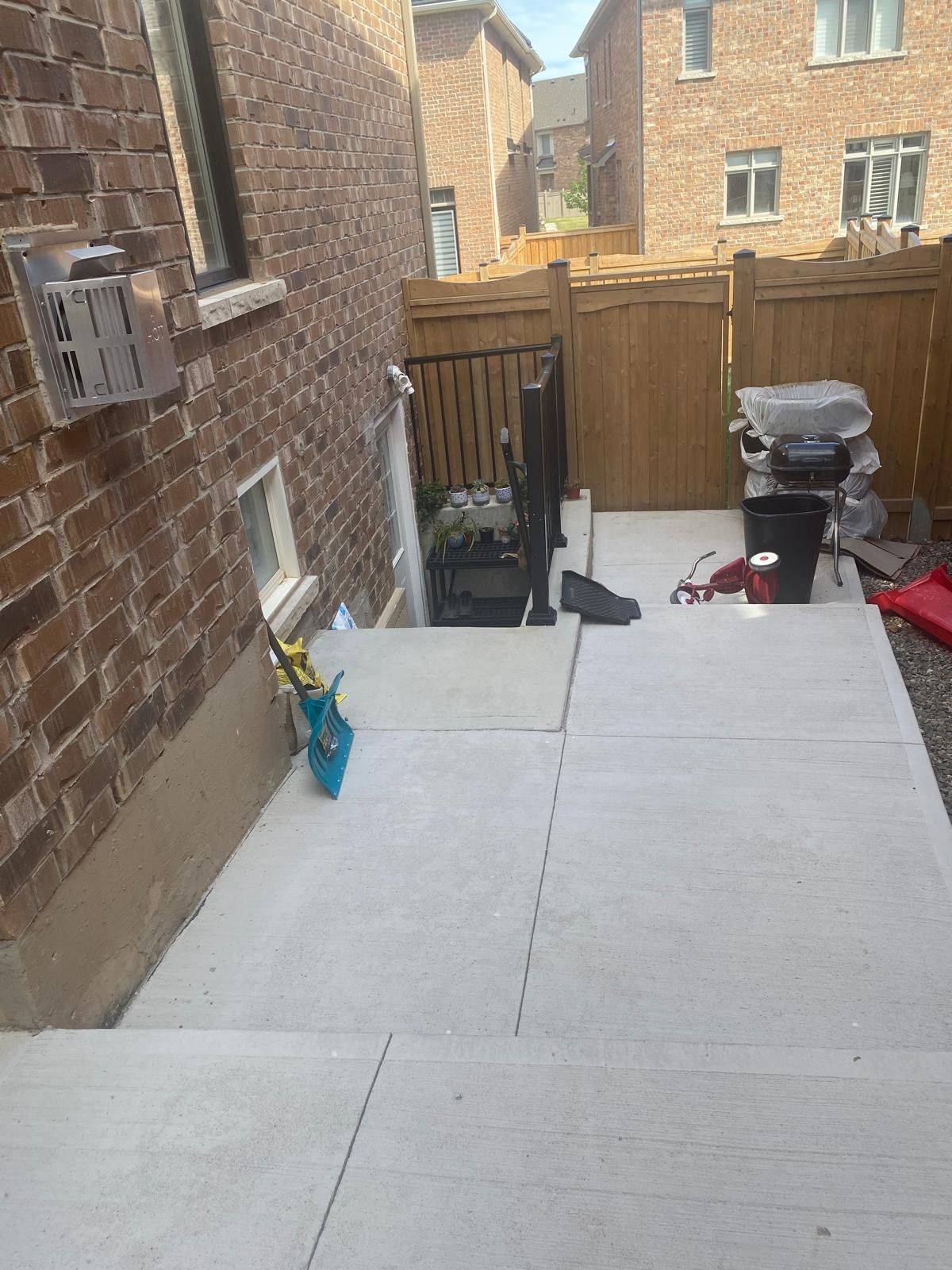 Brampton, ON L6Y 6E7,16 Provost TRL #LOWER