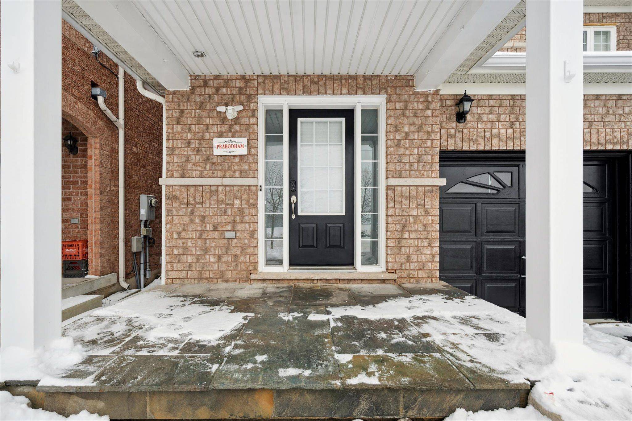 Halton Hills, ON L7G 6M8,78 Snowberry CRES