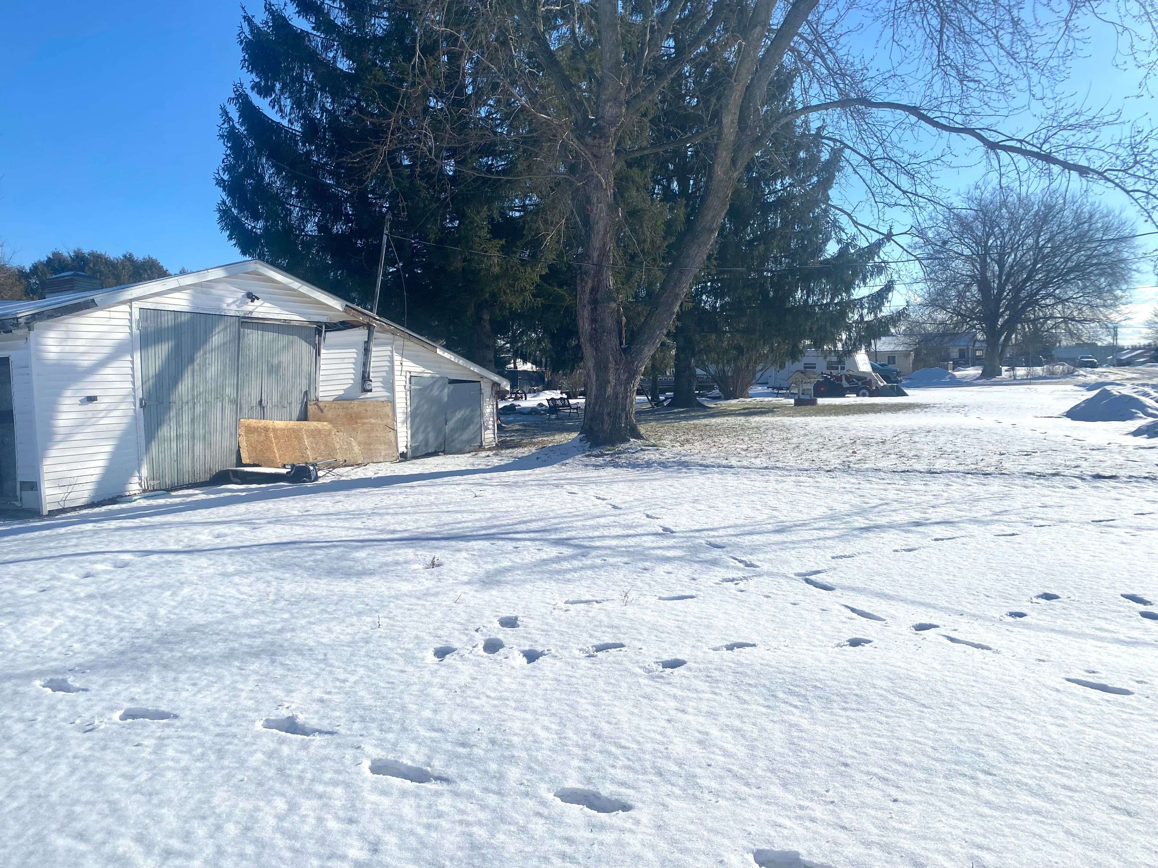 Montague, ON K7A 2X2,19 Lila ST