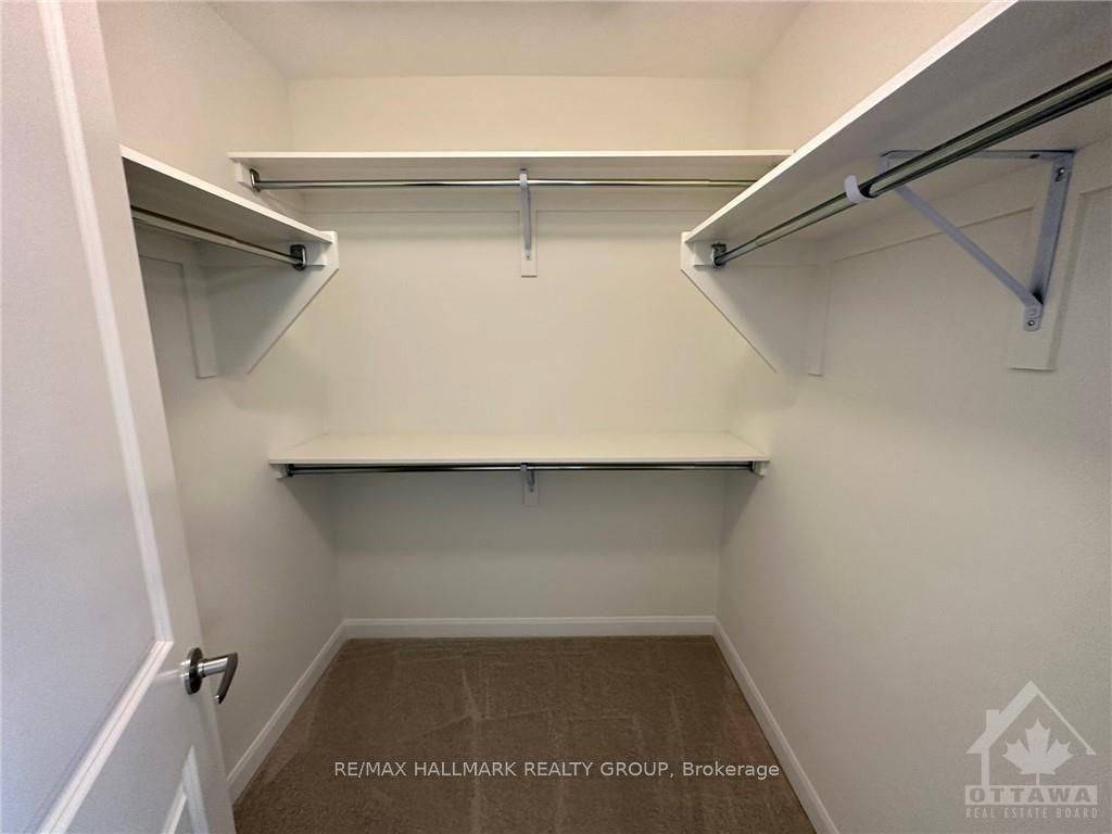 Barrhaven, ON K2J 6Z5,588 LILITH ST