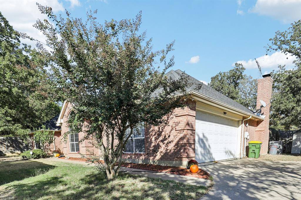 Burleson, TX 76028,516 Shady Oaks Trail