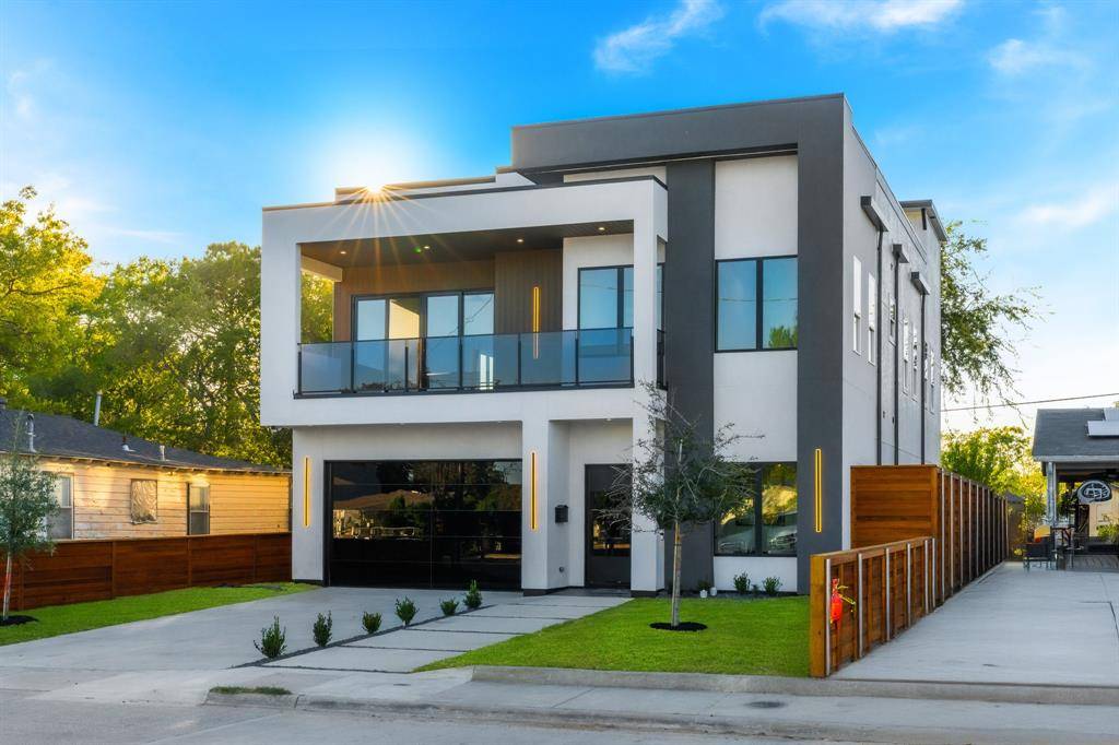 Dallas, TX 75212,3351 Sylvan Avenue