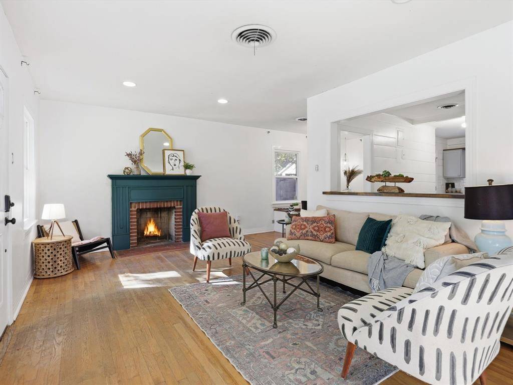 Fort Worth, TX 76107,3804 Pershing Avenue