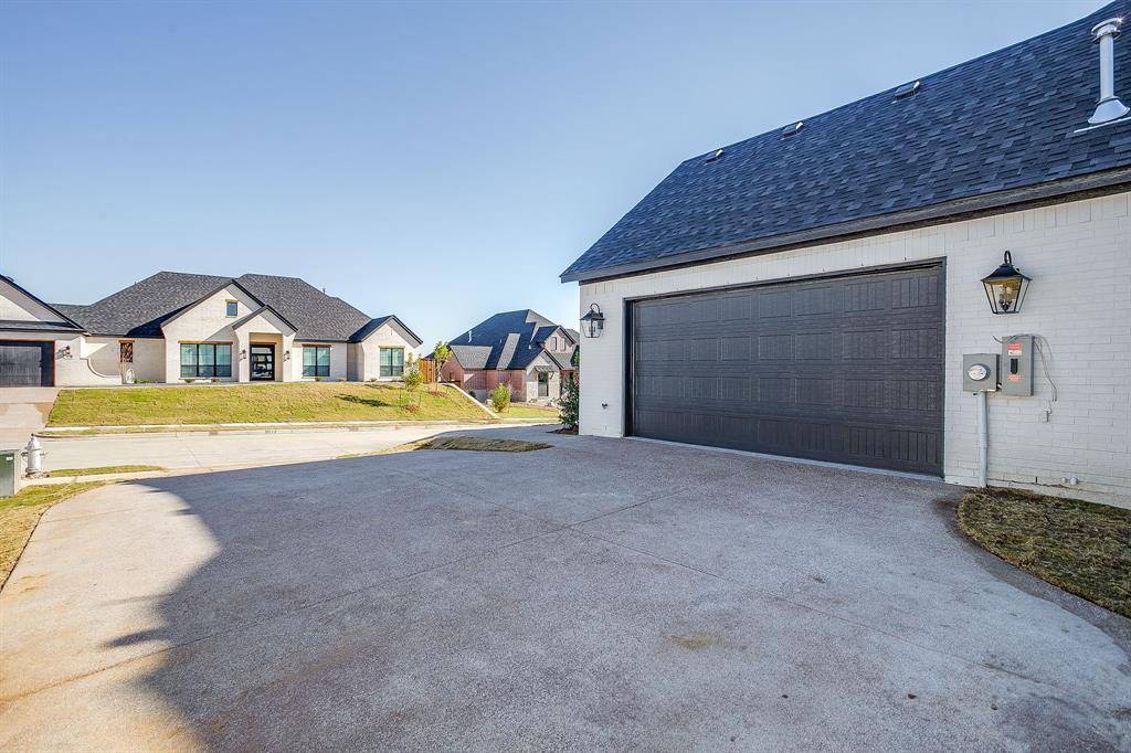 Benbrook, TX 76126,8118 Luanna Hills