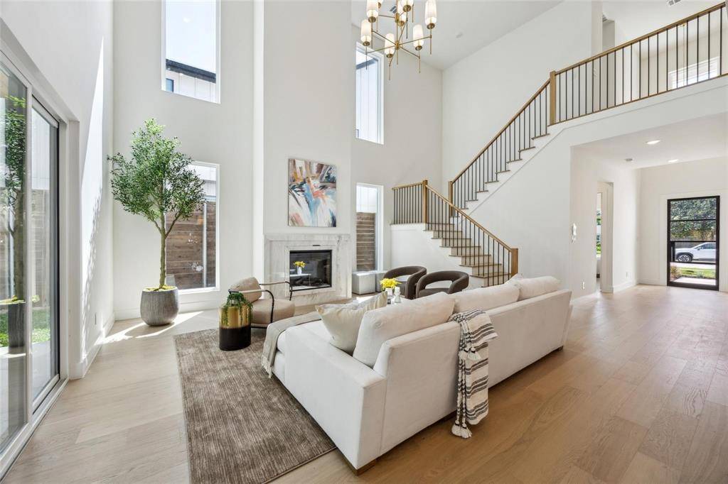 Dallas, TX 75229,4415 Merrell Road