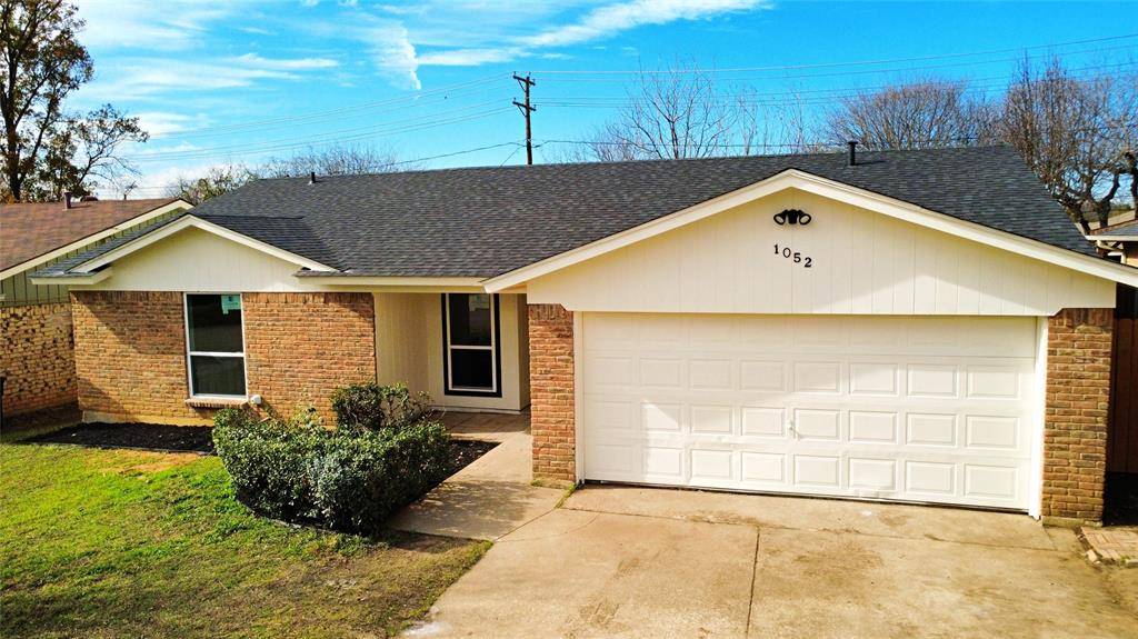 Fort Worth, TX 76120,1052 Fox River Lane