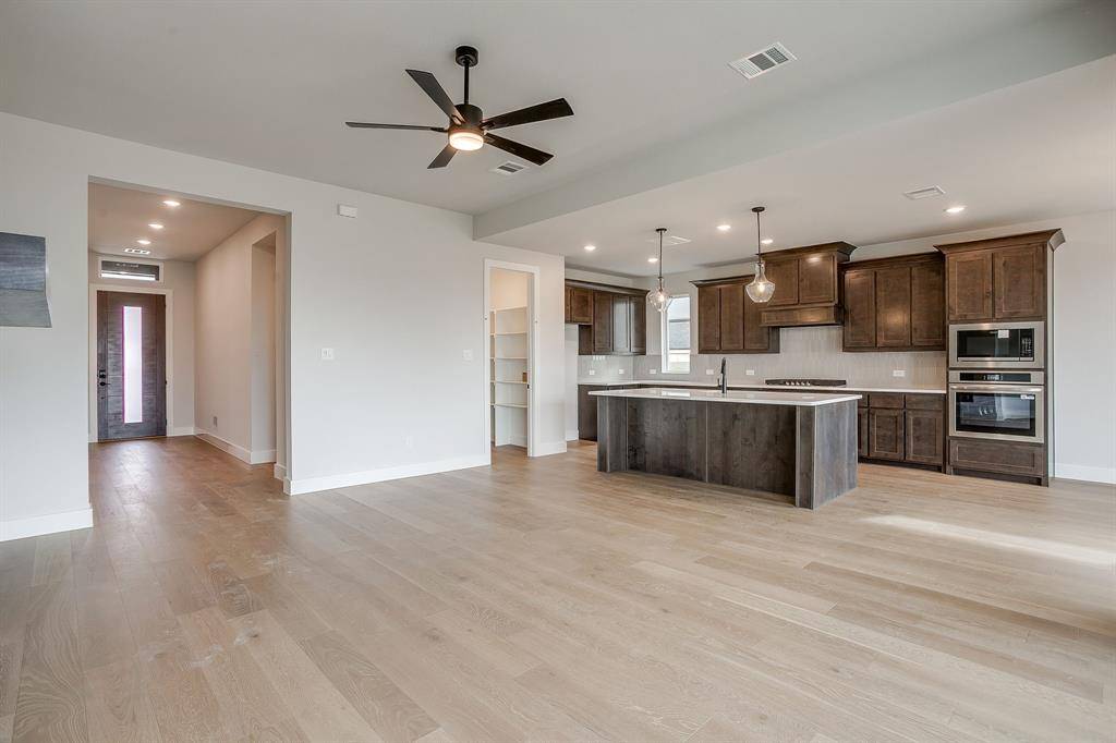 Fort Worth, TX 76179,7349 Saker Street