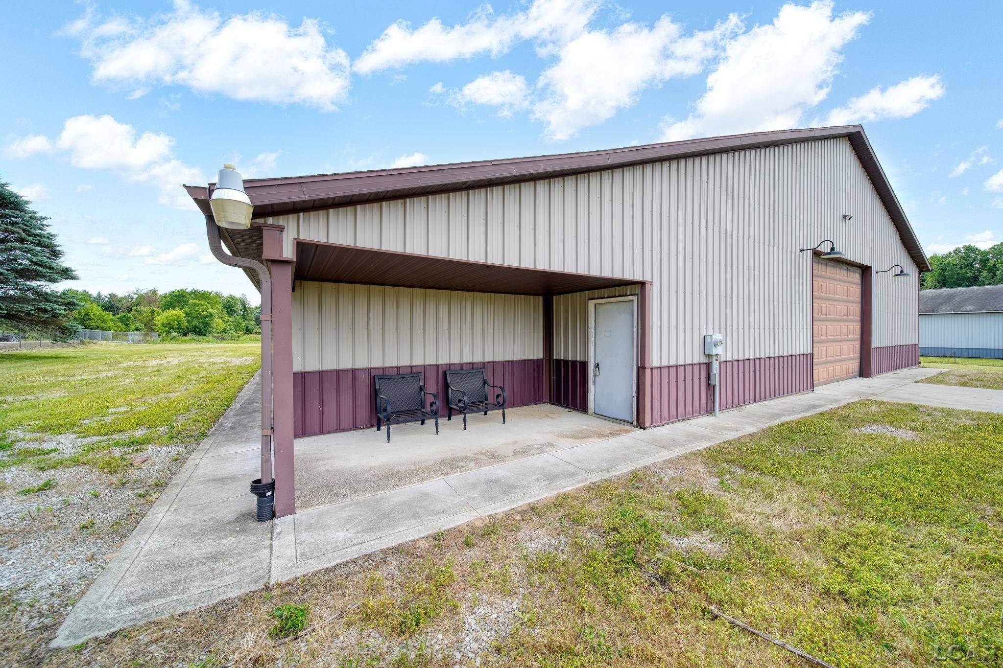 16001 Addison RD, Woodstock Twp, MI 49221