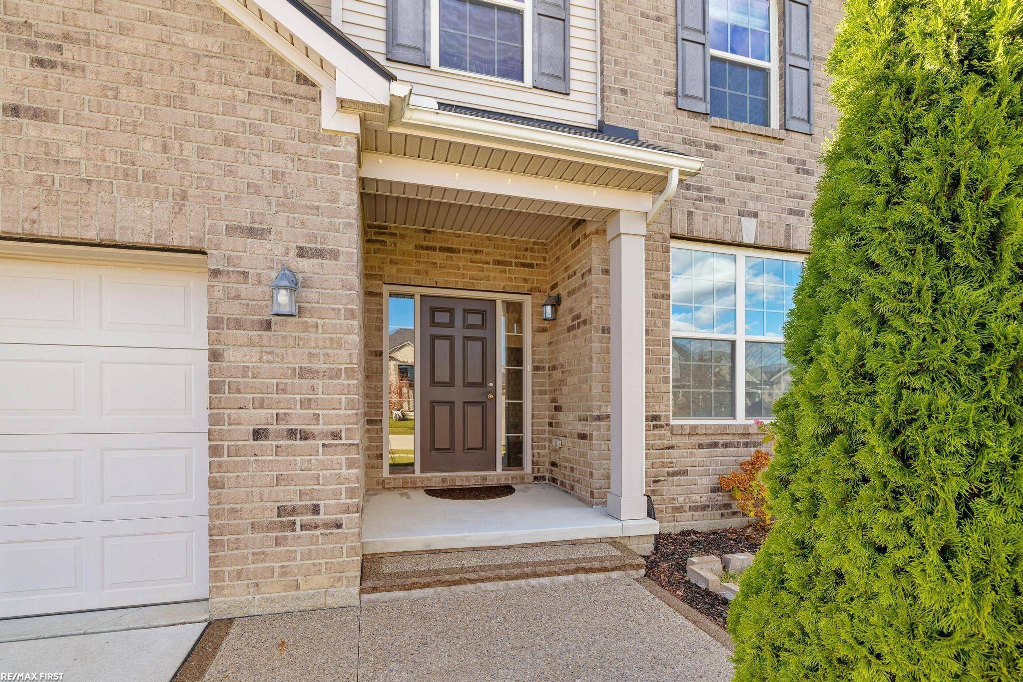 Macomb Twp, MI 48042,55321 Demaret DR