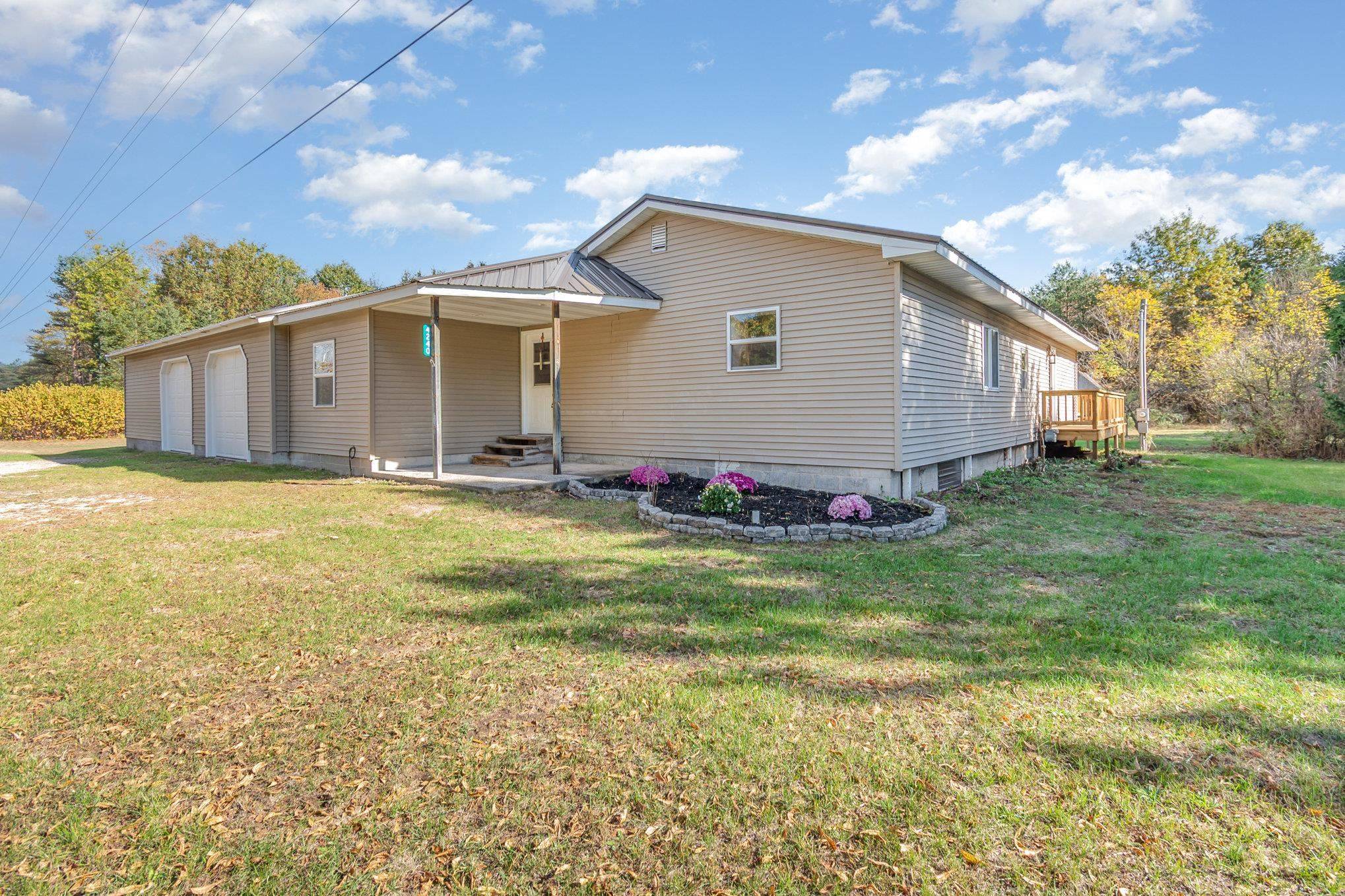 Weidman, MI 48893,4240 N Woodruff RD