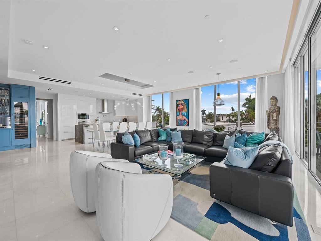 Fort Lauderdale, FL 33301,21 Isle Of Venice Dr #301