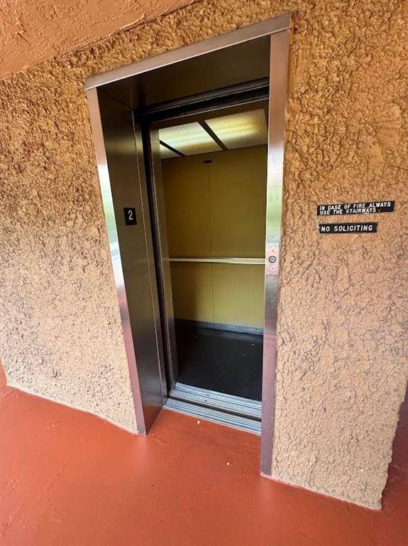 Fort Lauderdale, FL 33324,8901 N New River Canal Rd #18W