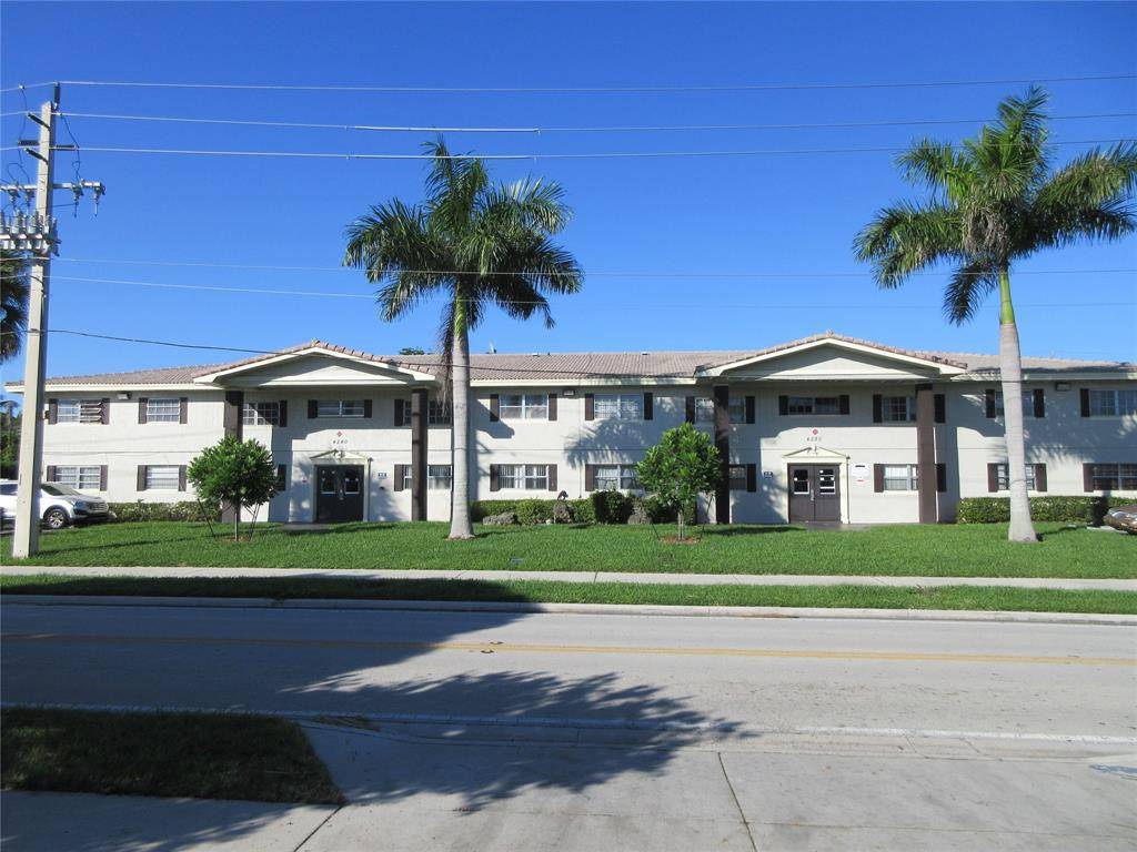 Coral Springs, FL 33065,4240 Woodside Dr #2
