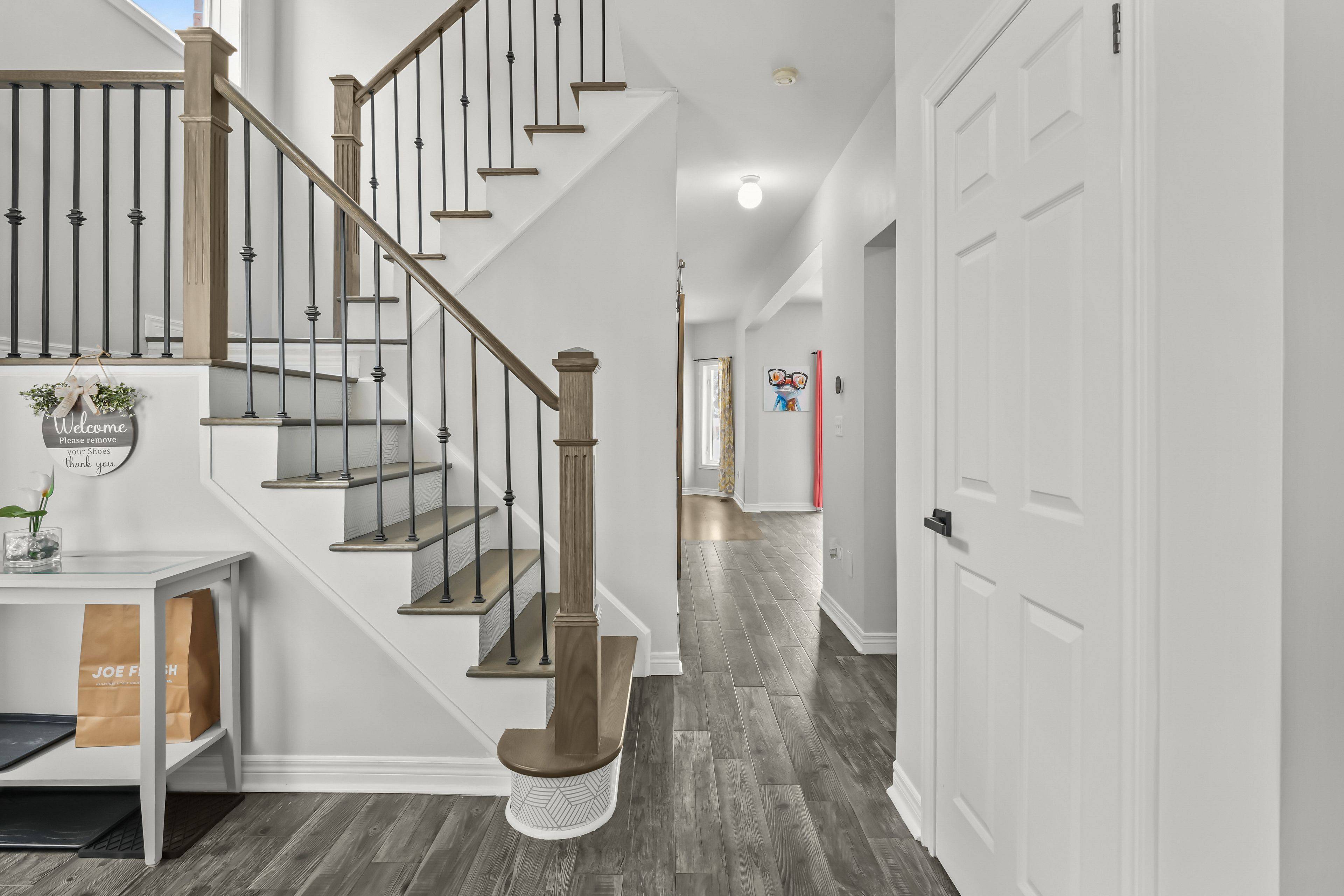 Innisfil, ON L9S 4Y5,1216 Fox Hill ST