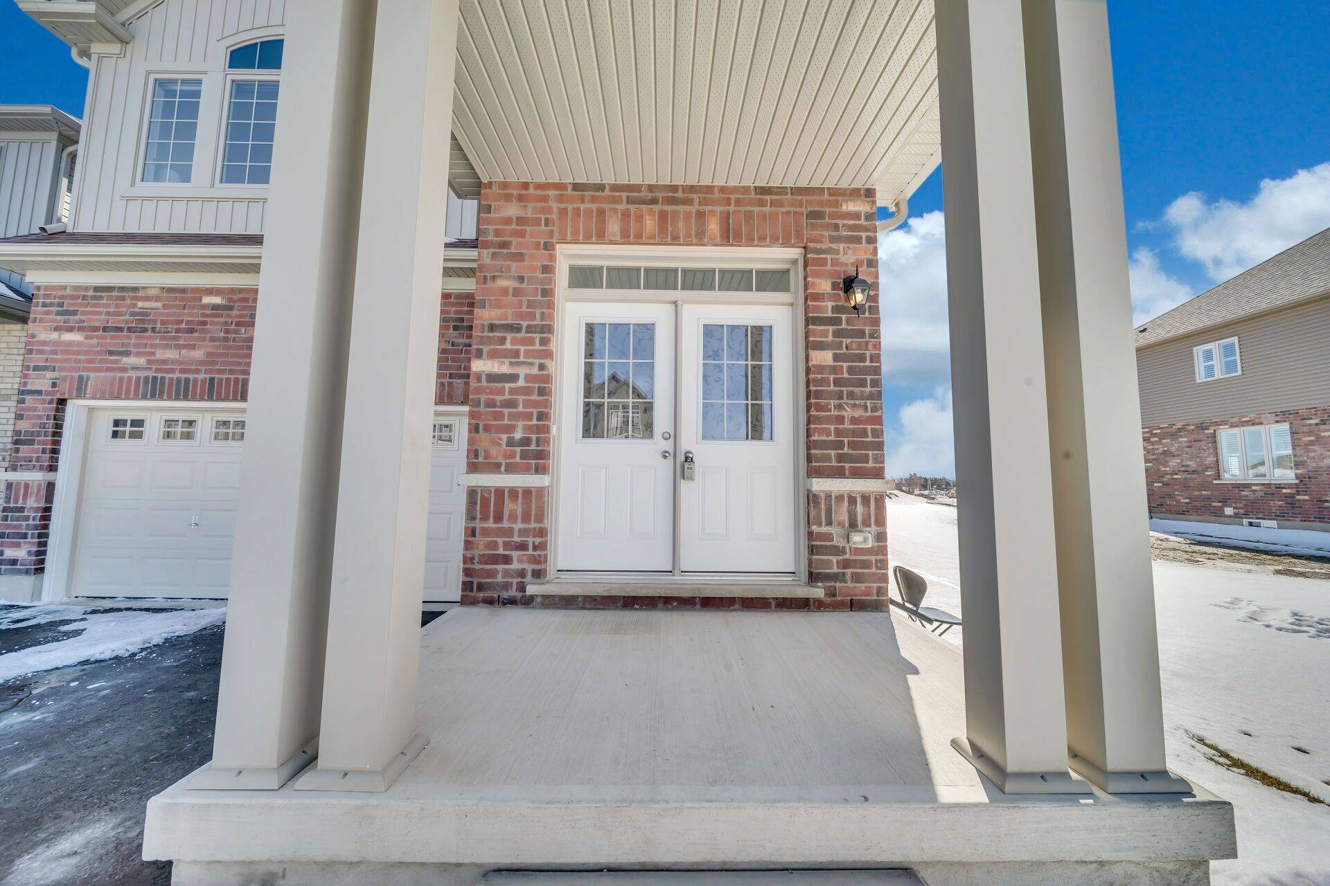 North Dumfries, ON N0B 1E0,27 gourlay farm LN