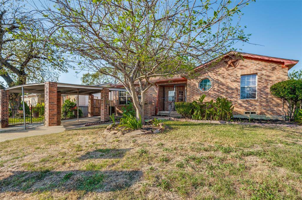 Dallas, TX 75217,7911 Komalty Drive