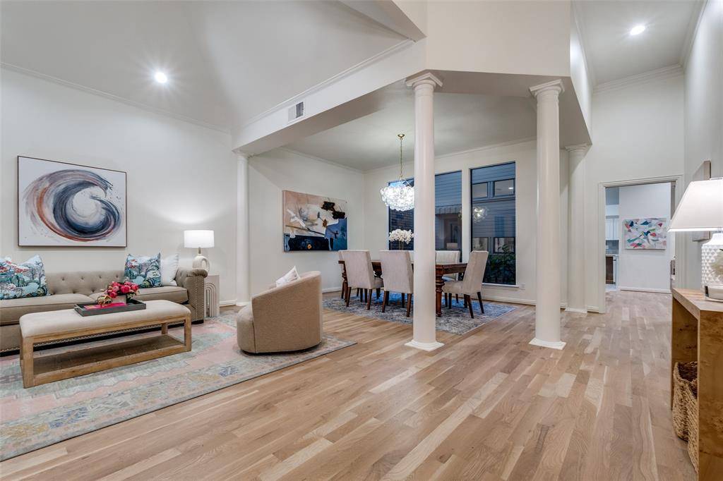 Dallas, TX 75225,7322 Lane Park Drive