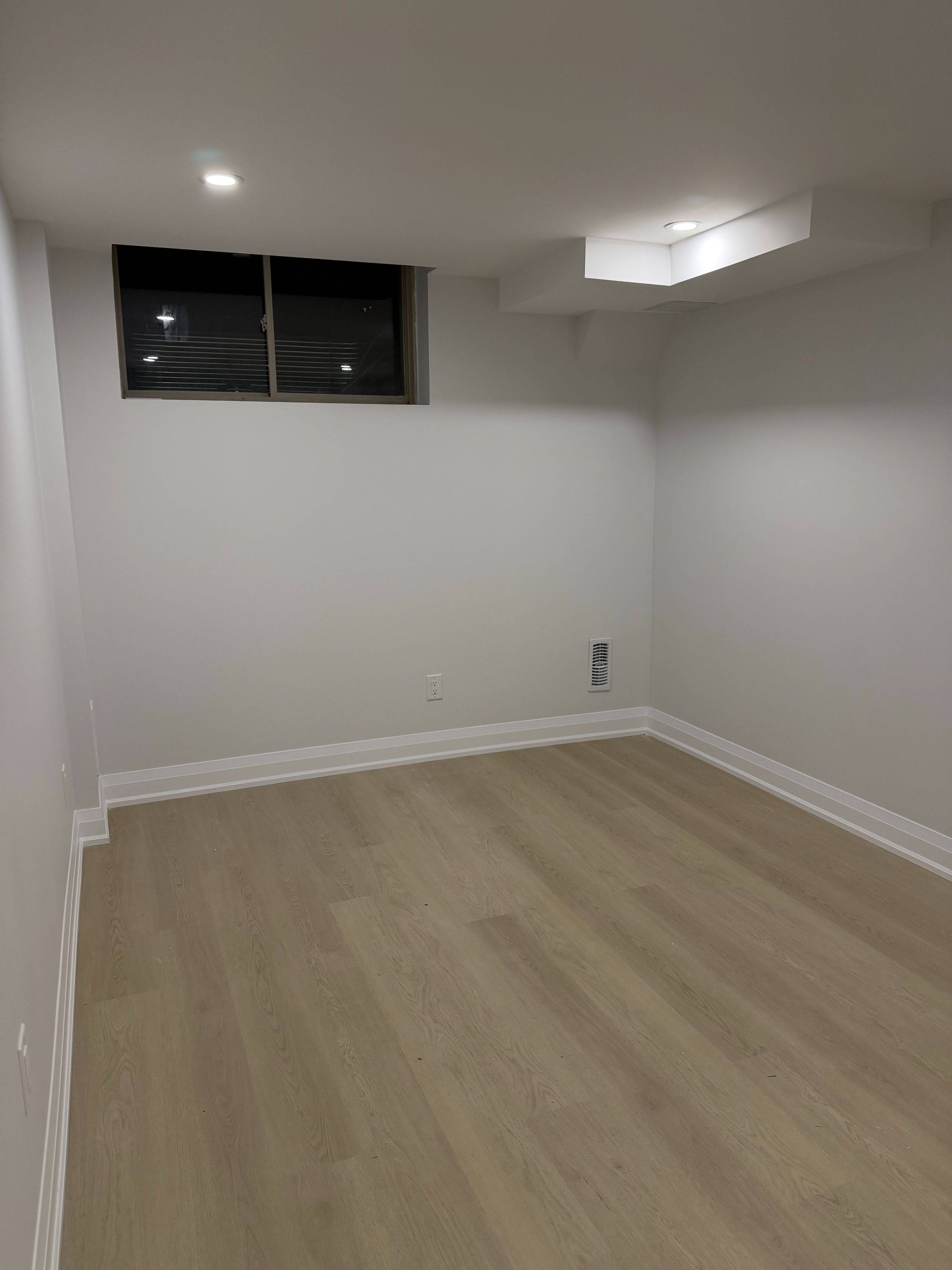 Whitby, ON L1P 0J2,1 Toulouse ST