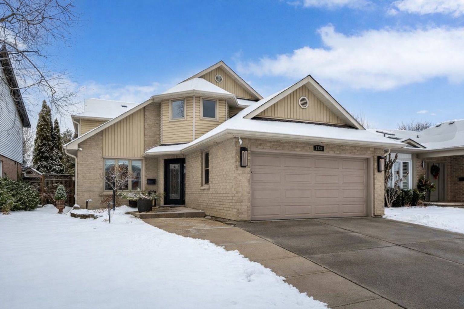 Burlington, ON L7S 2A3,1219 Hammond ST