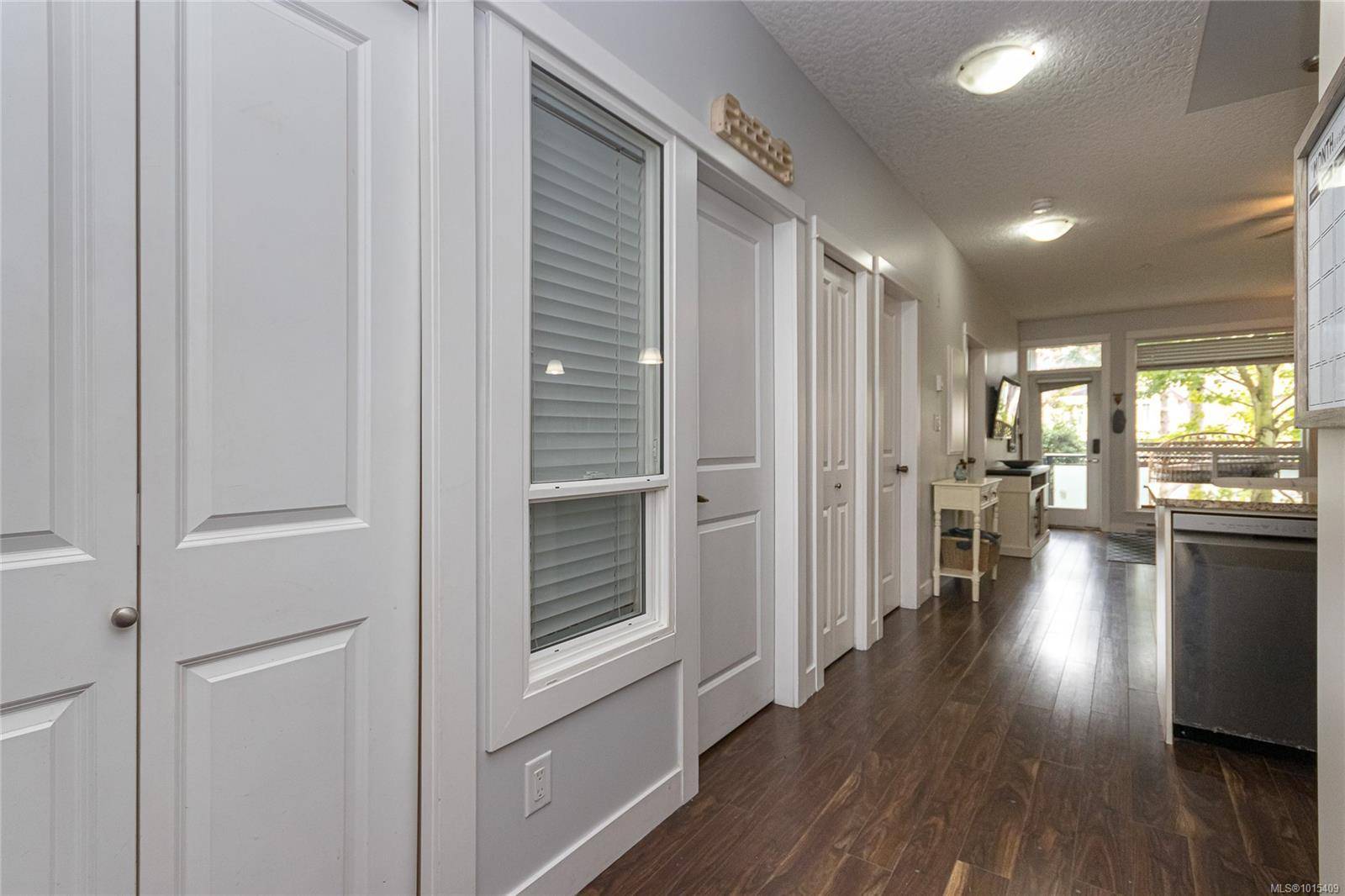 Langford, BC V9B 0M2,938 Dunford Ave #108