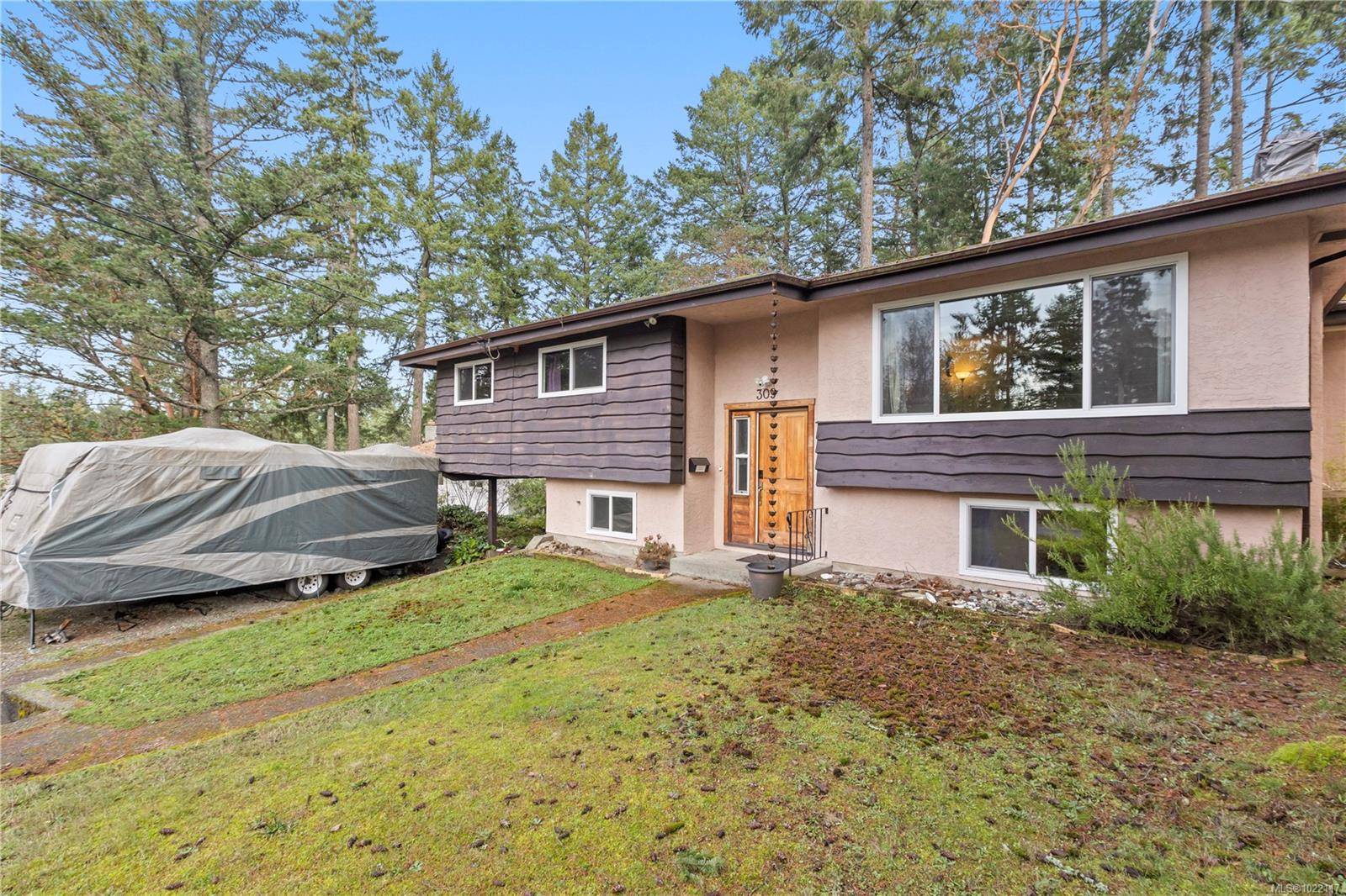 Langford, BC V9B 3L6,309 Renart Pl