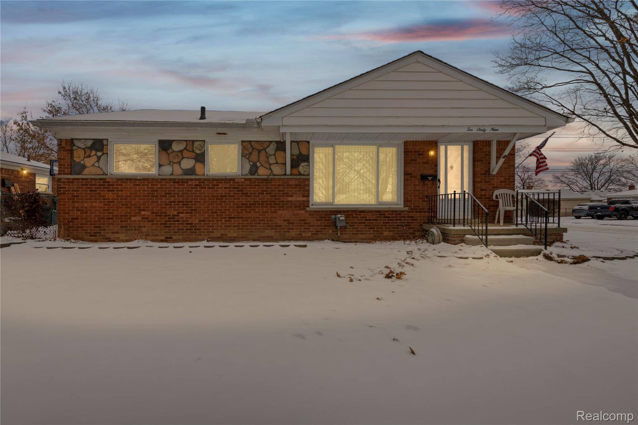 Mt. Clemens, MI 48043,1069 Chippewa ST