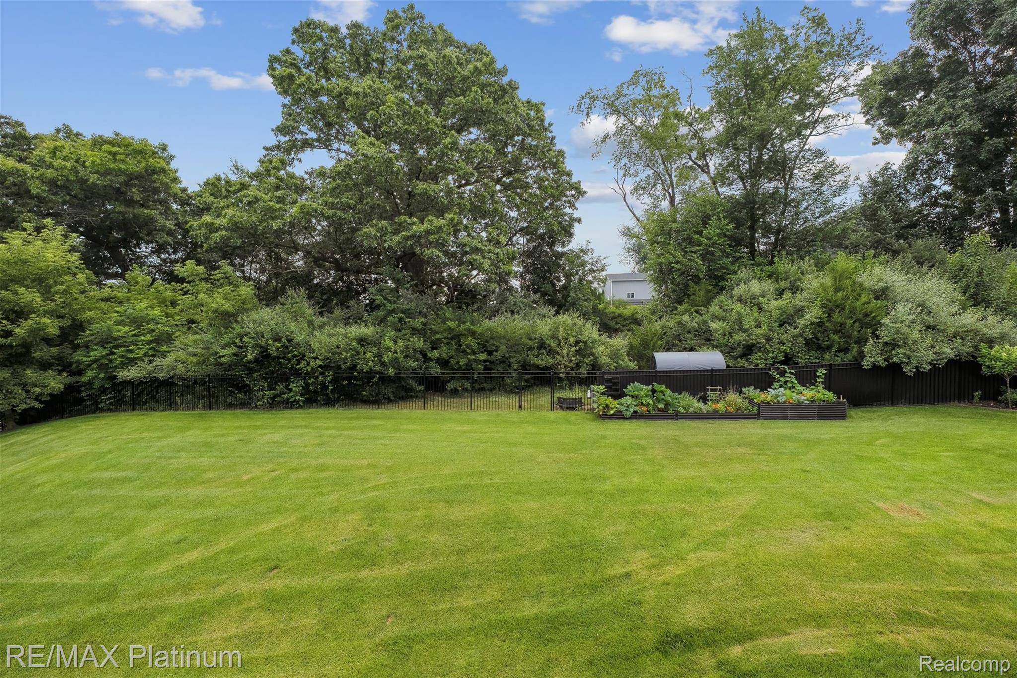 Howell, MI 48843,2921 Clivedon RD