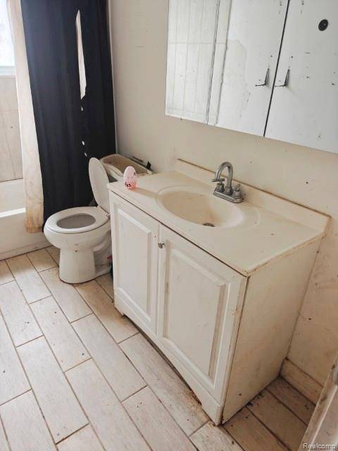 Detroit, MI 48228,8291 Mettetal ST