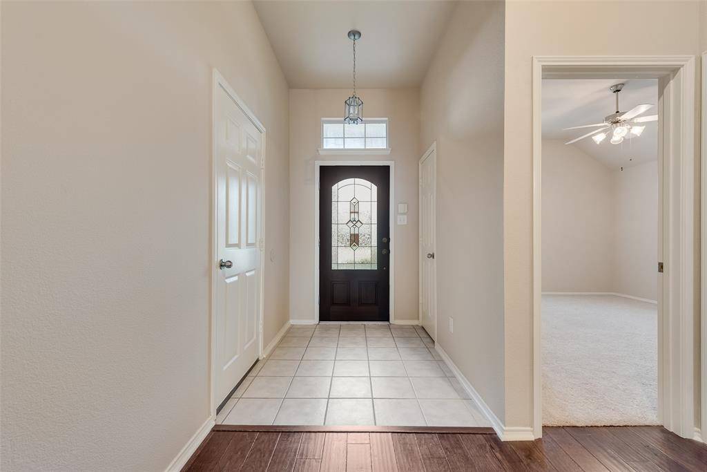 Waxahachie, TX 75165,101 Shetland Street