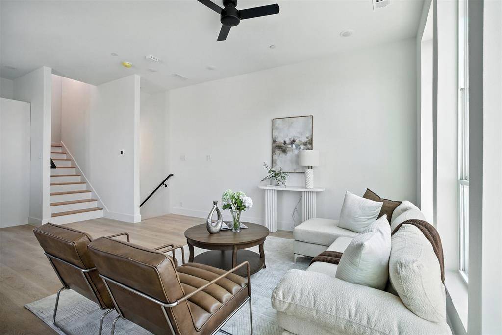 Dallas, TX 75203,312 N Lancaster Avenue #103