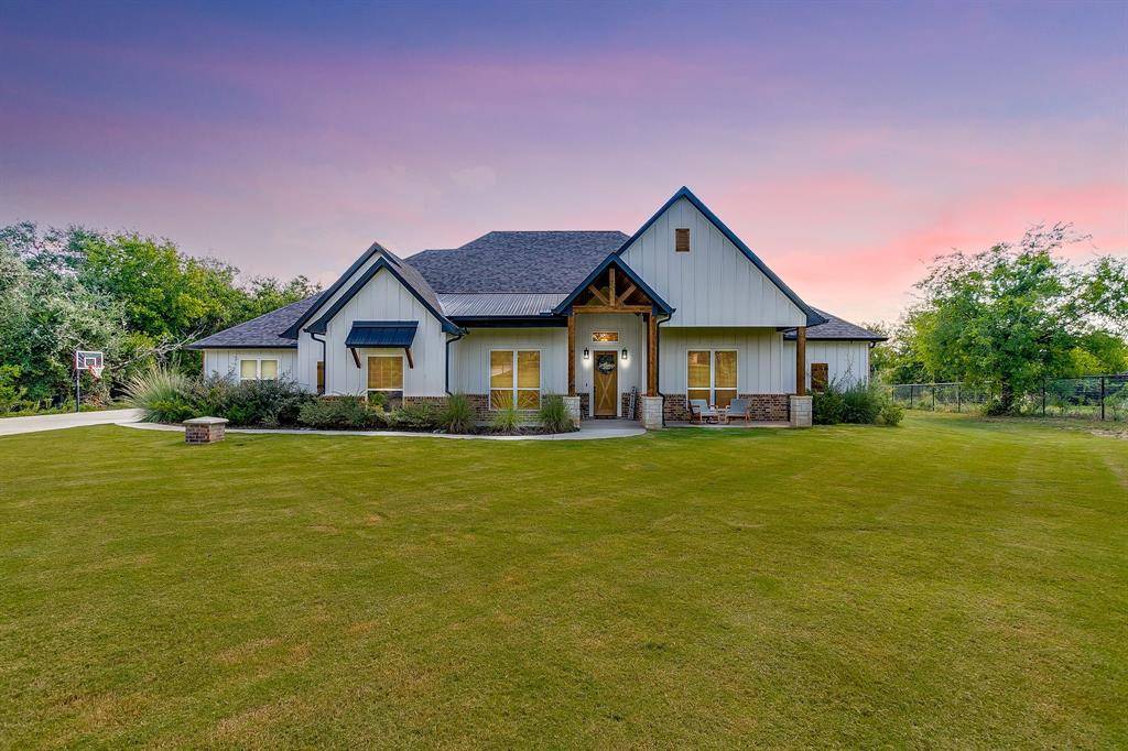 Weatherford, TX 76087,304 Red Roan Road