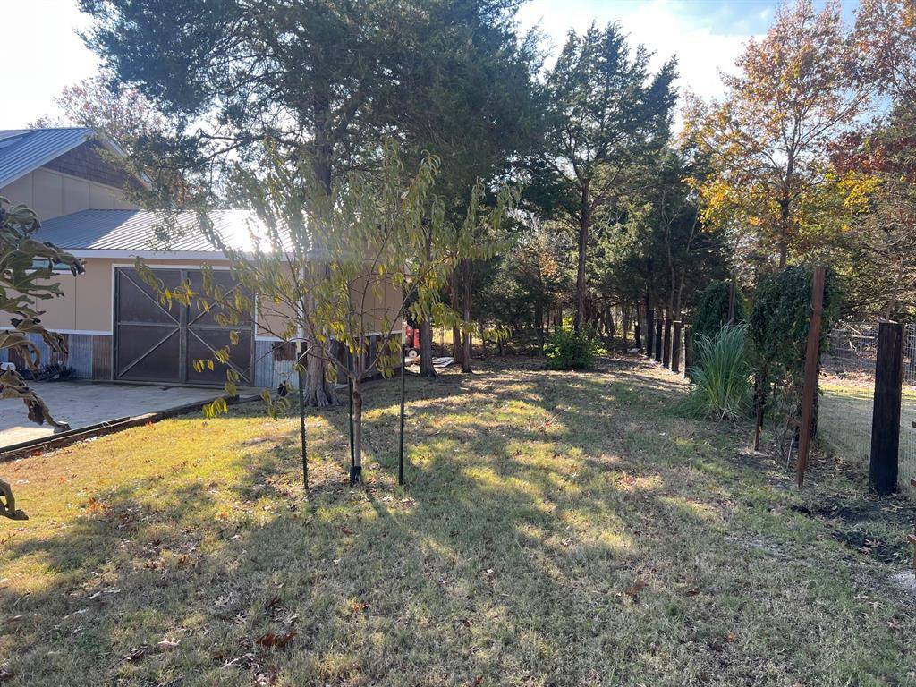 Leonard, TX 75452,272 County Road 4921