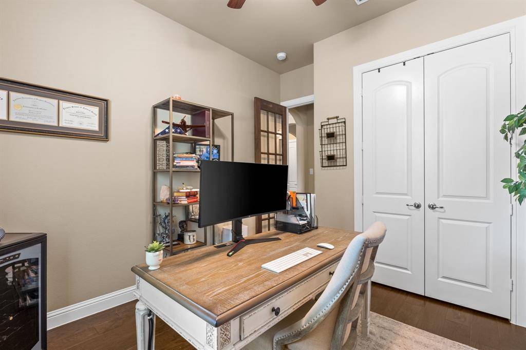 Roanoke, TX 76262,1729 Halifax Street