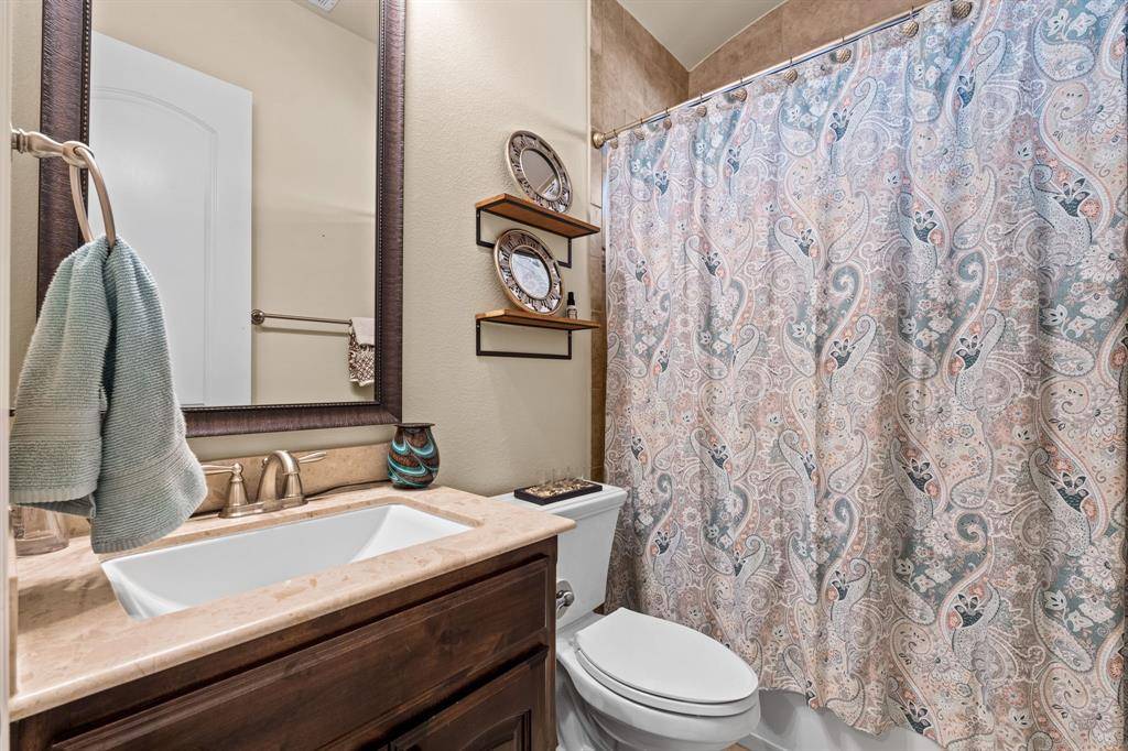 Roanoke, TX 76262,1729 Halifax Street