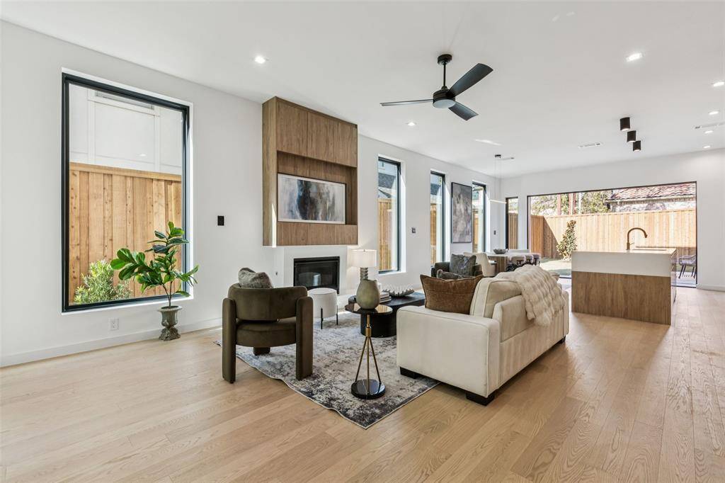 Dallas, TX 75206,5635 Matalee Avenue