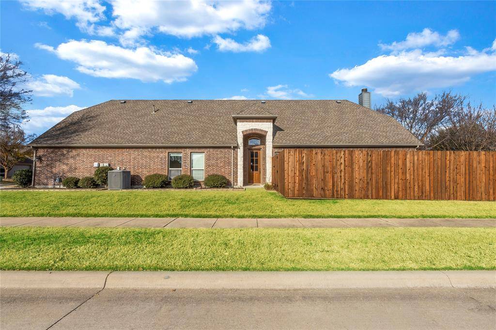 Mckinney, TX 75072,817 Memory Lane