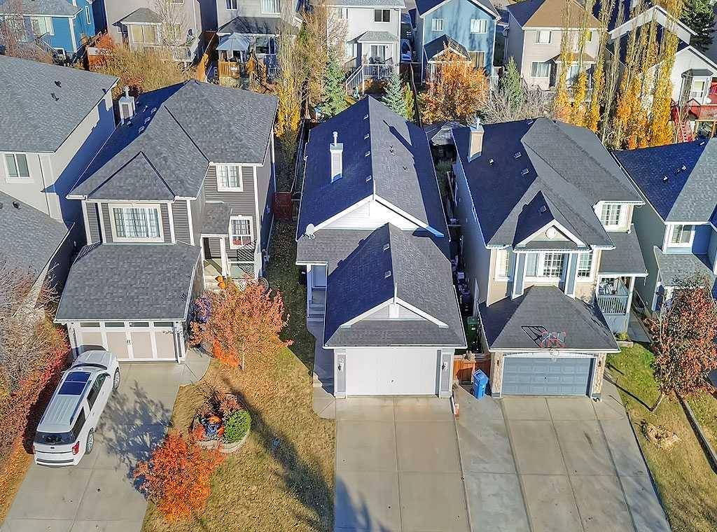 Calgary, AB T2Y 3X3,40 Bridlewood GDNS SW