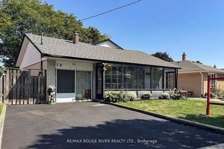 Toronto E10, ON M1E 3N8,18 Darlingside DR