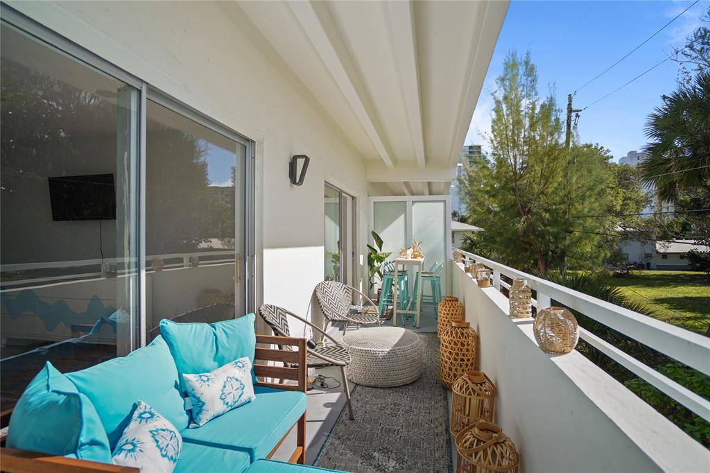 Pompano Beach, FL 33062,3212 NE 12th St #203