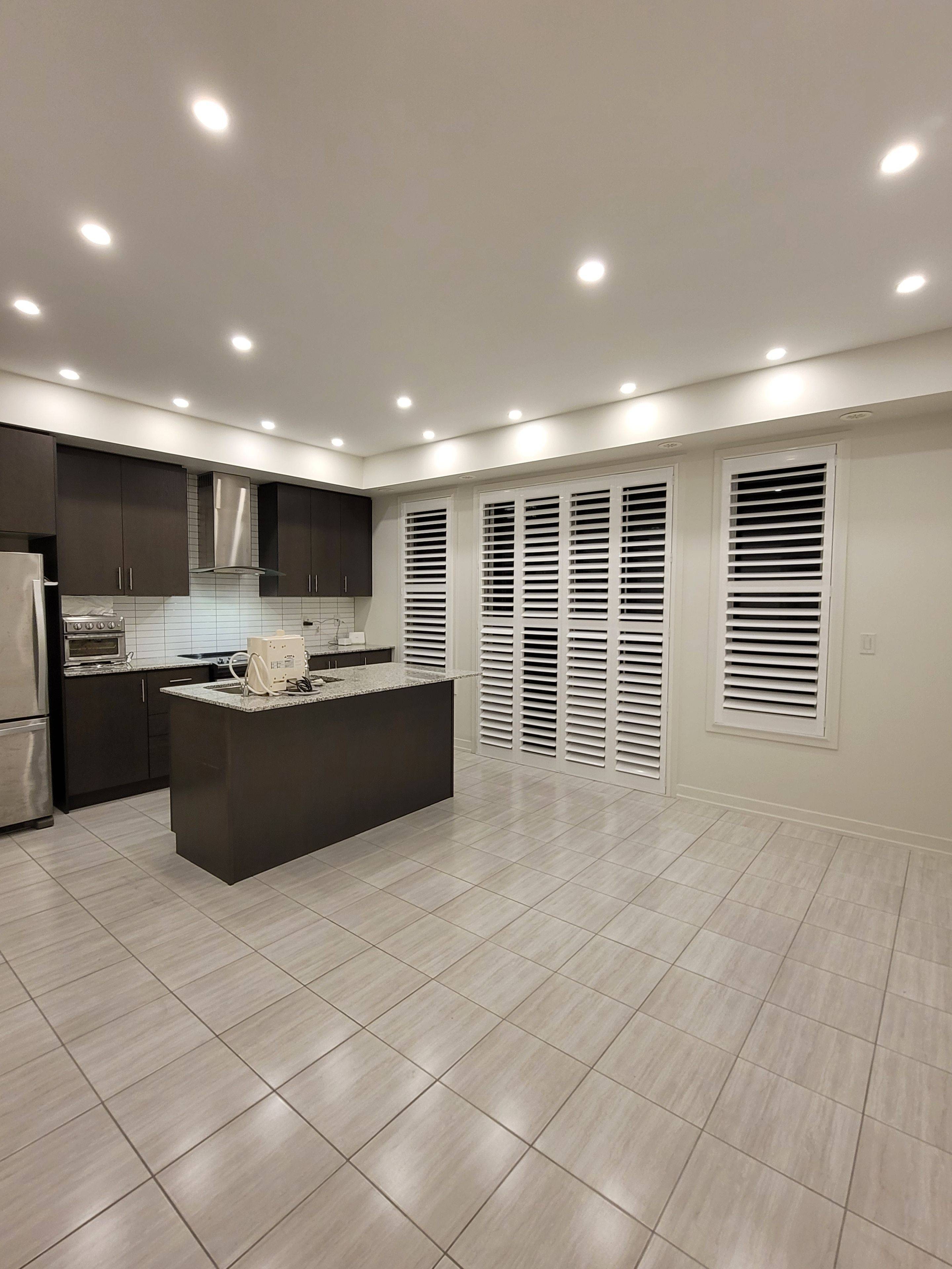 Vaughan, ON L6A 4Z2,196 Salterton CIR