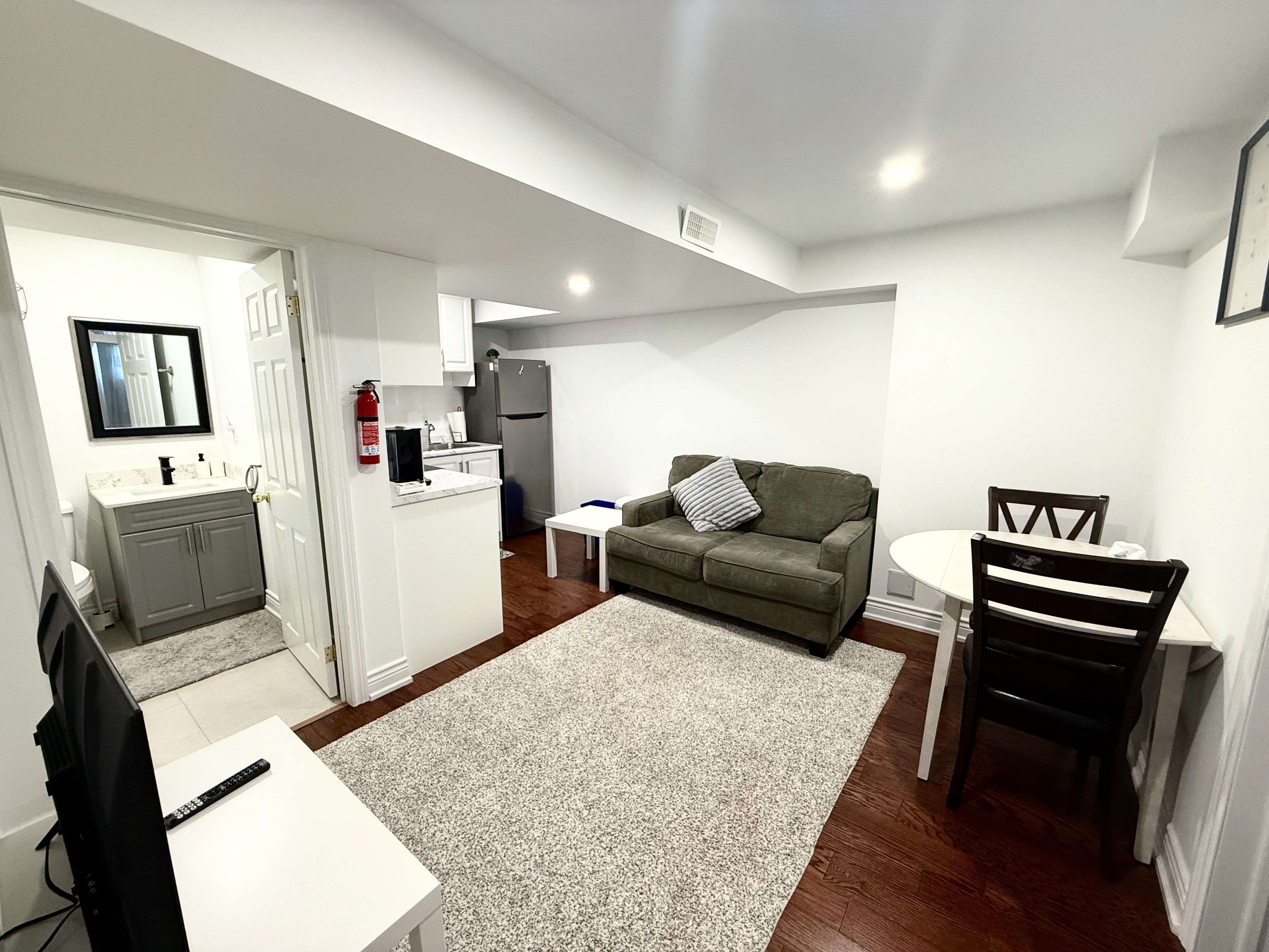 Markham, ON L6B 0P1,35 Oakmoor LN N