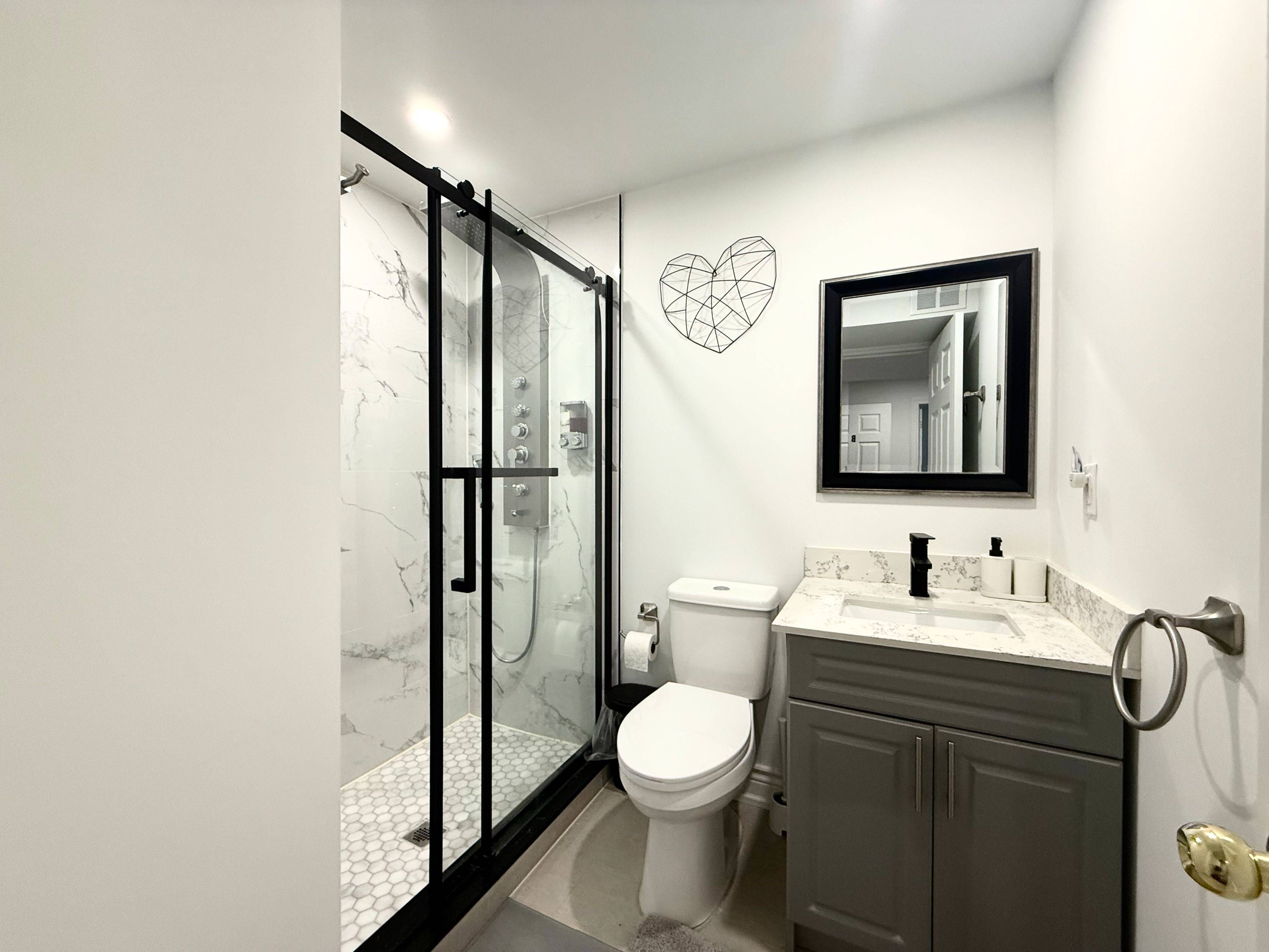 Markham, ON L6B 0P1,35 Oakmoor LN N