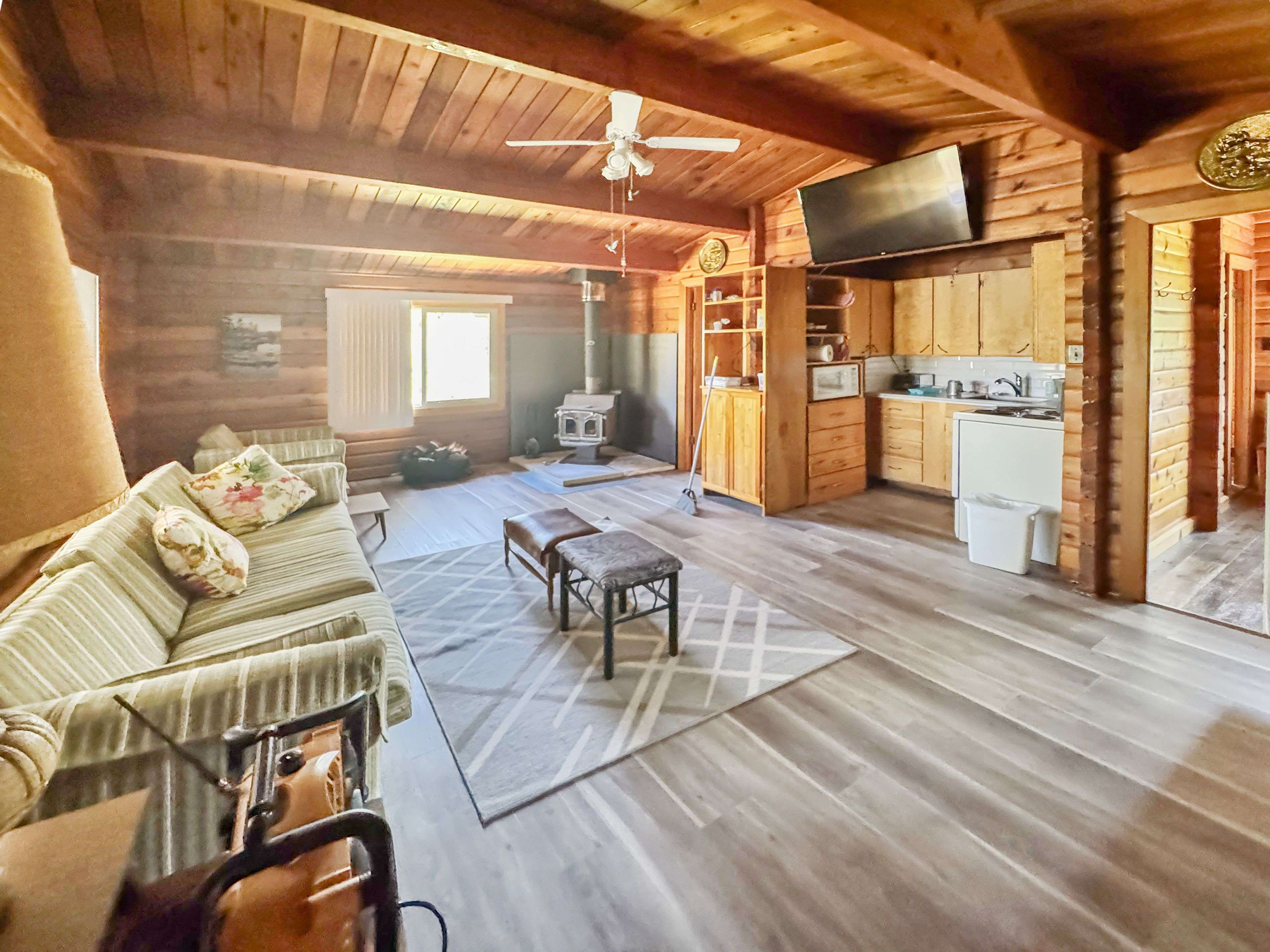 Timiskaming, ON P0J 1G0,61 ONTARIO ST E