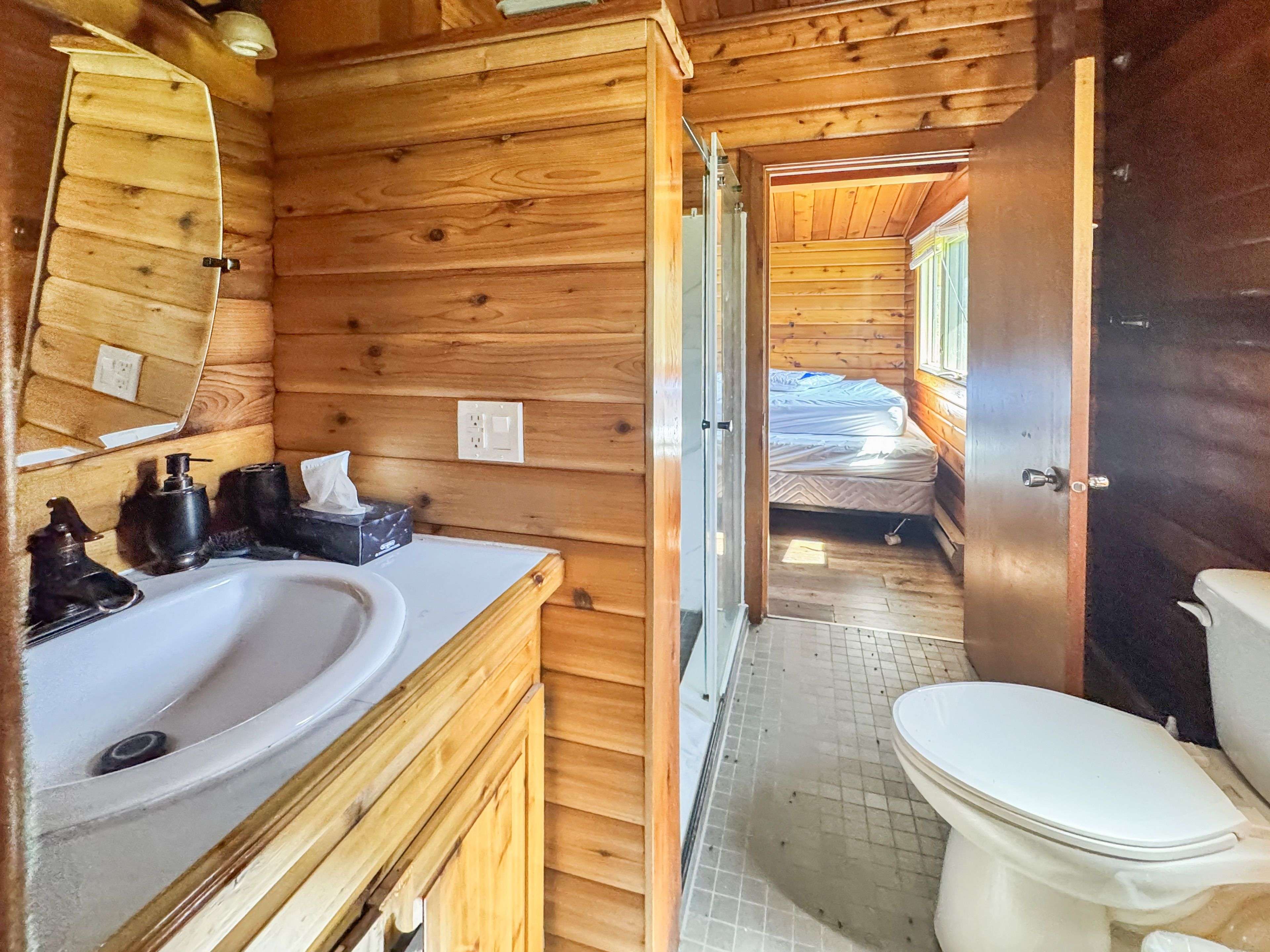 Timiskaming, ON P0J 1G0,61 ONTARIO ST E