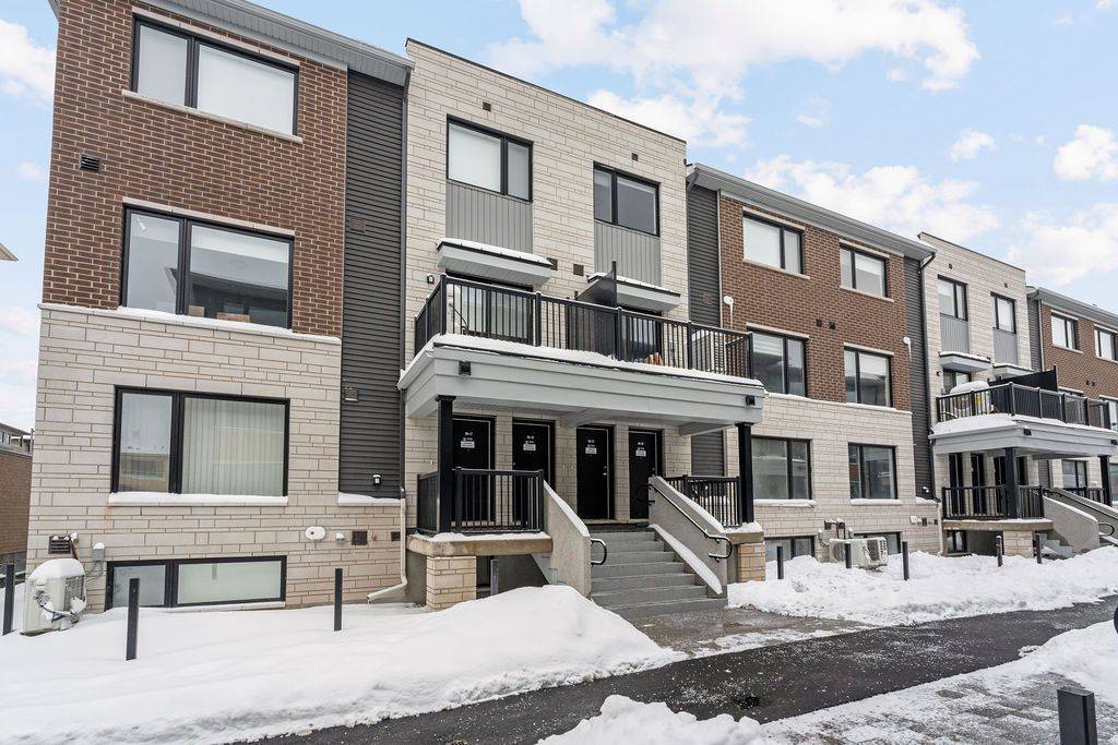 Barrhaven, ON K2J 7N6,301 Glenroy Gilbert DR #20