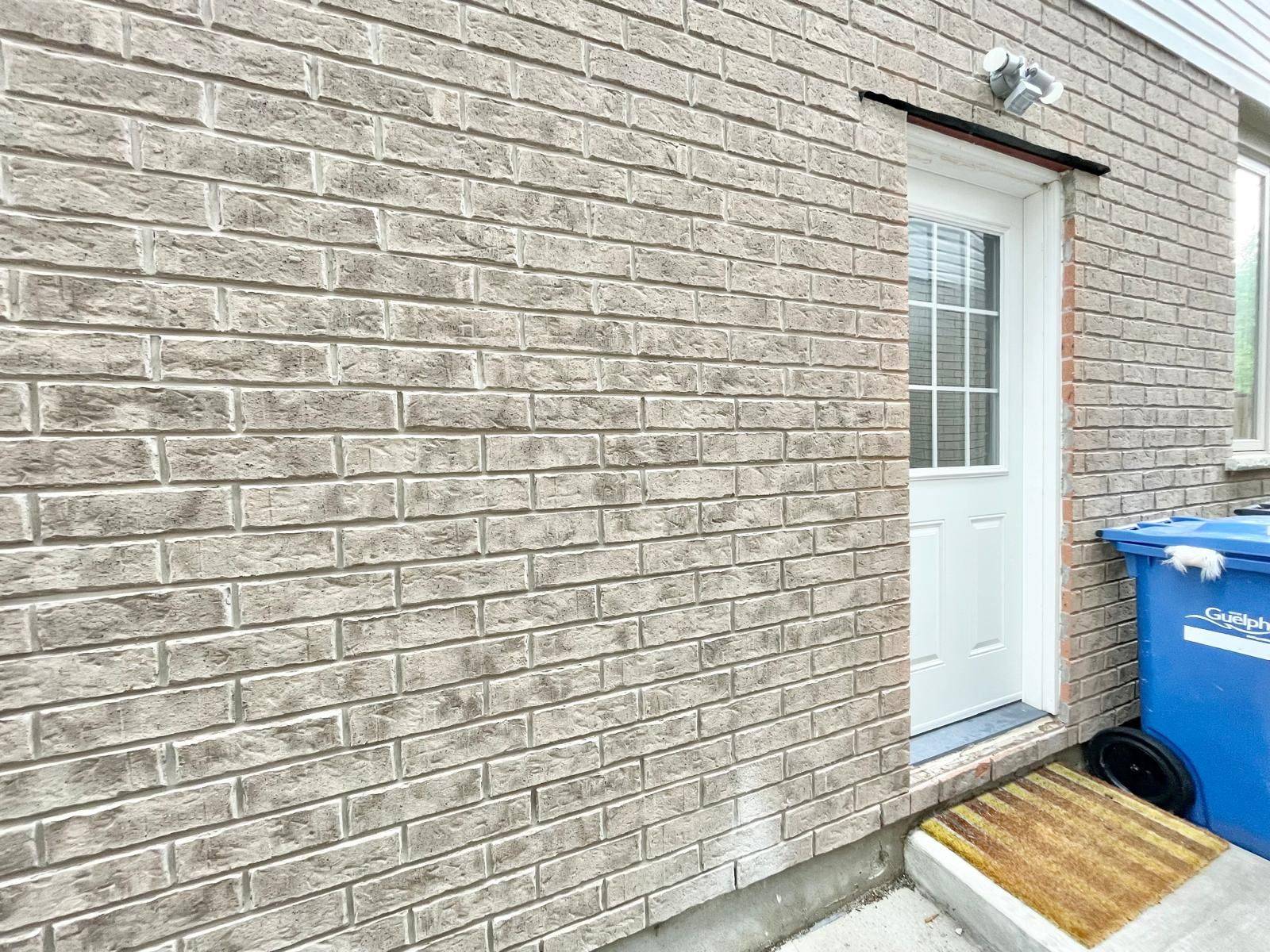 Guelph, ON N1L 0N3,98 Dallan DR #B