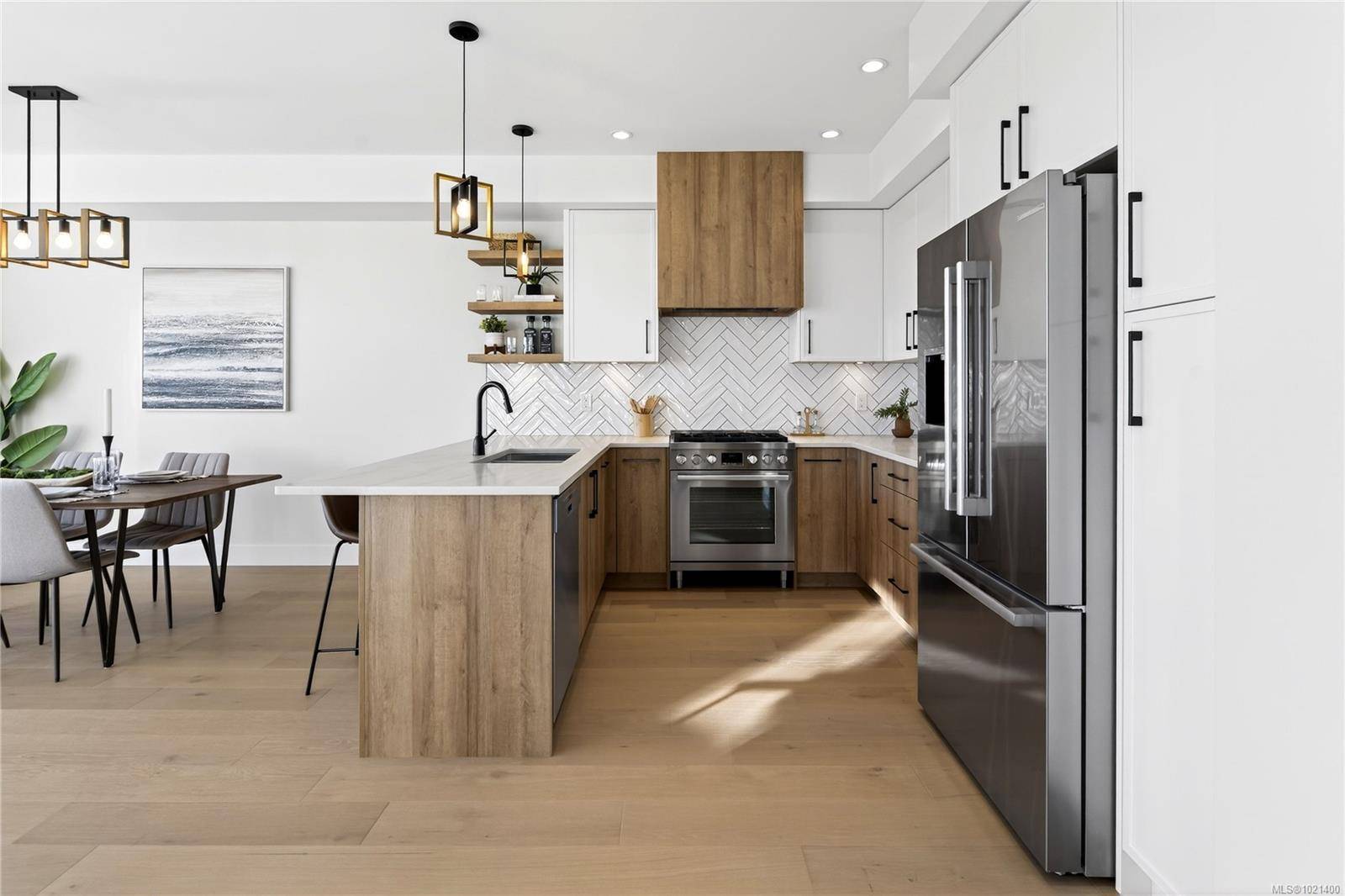 Langford, BC V9B 7A2,1544 Marble Pl