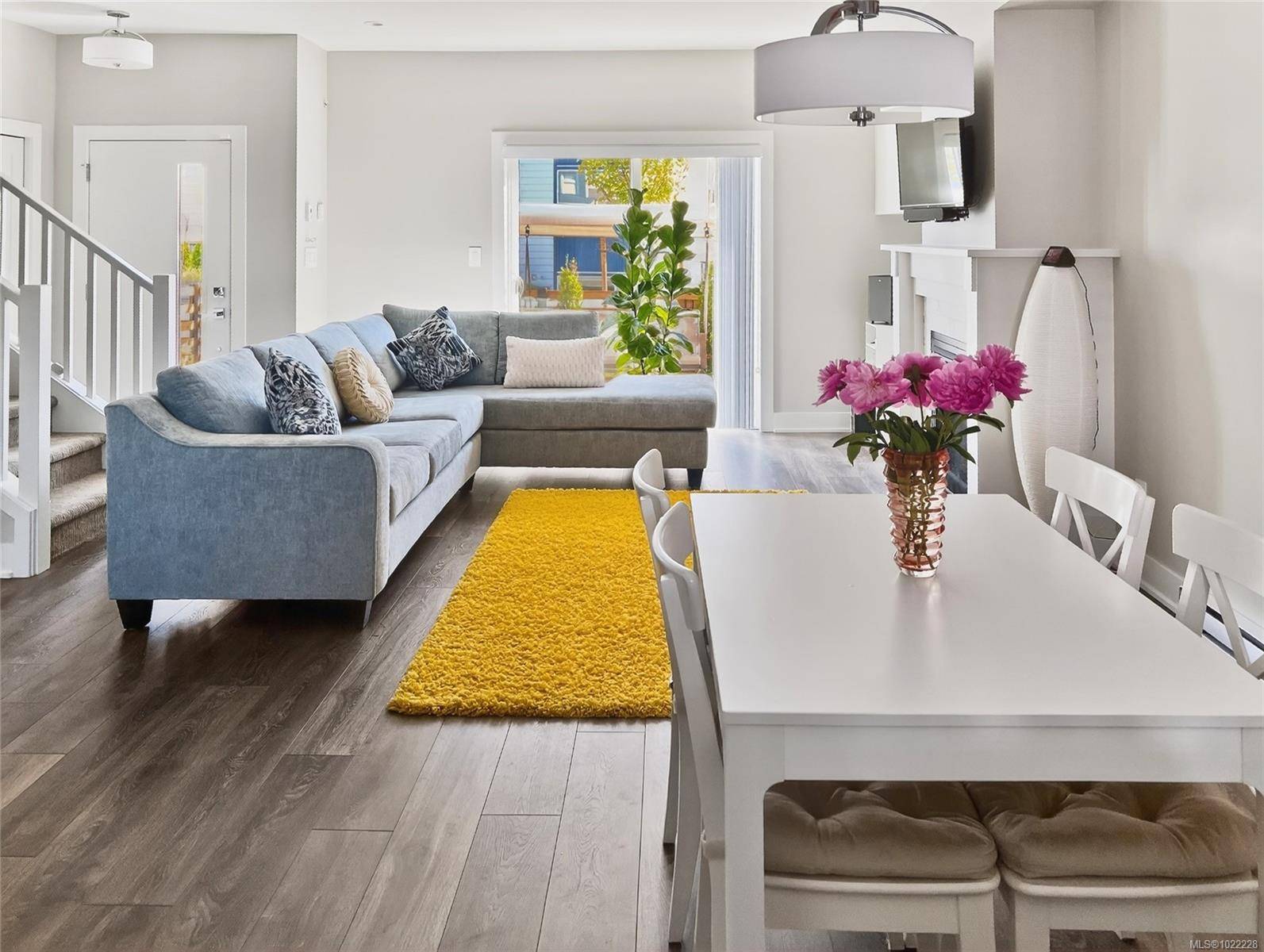 Langford, BC V9B 3R6,2727 Celestial Crt