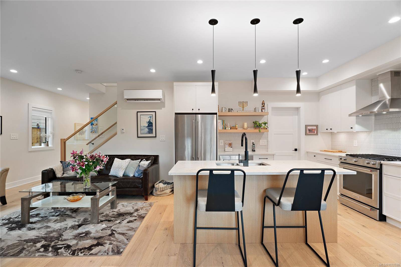 Langford, BC V9B 5N1,1313 Gabbro Lane